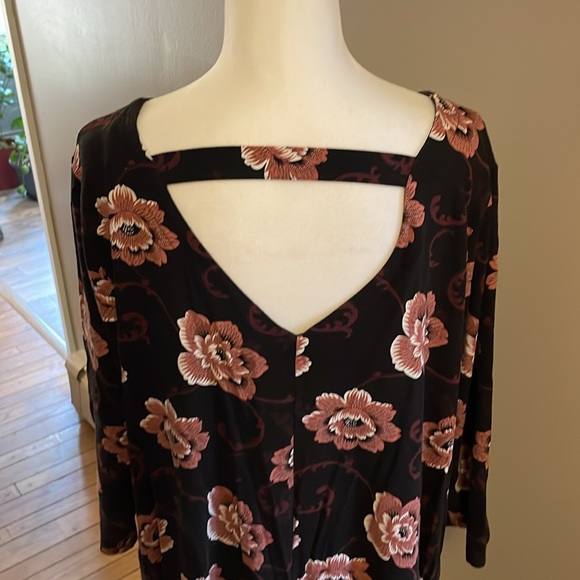 Loft Outlet knit dress with back cutout - Picture 3 of 6